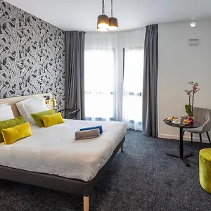 Nemea Arenas Aeroport Aparthotel Nice